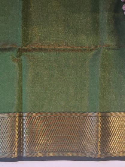 Maheshwari Handloom Silk-Cotton Saree – Forest Green