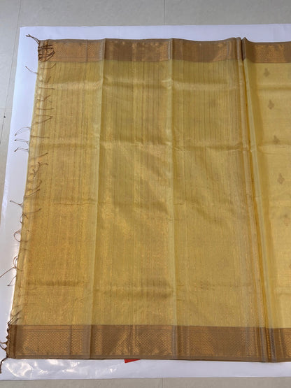 Handwoven Pista Green Maheshwari Saree with Blouse Piece