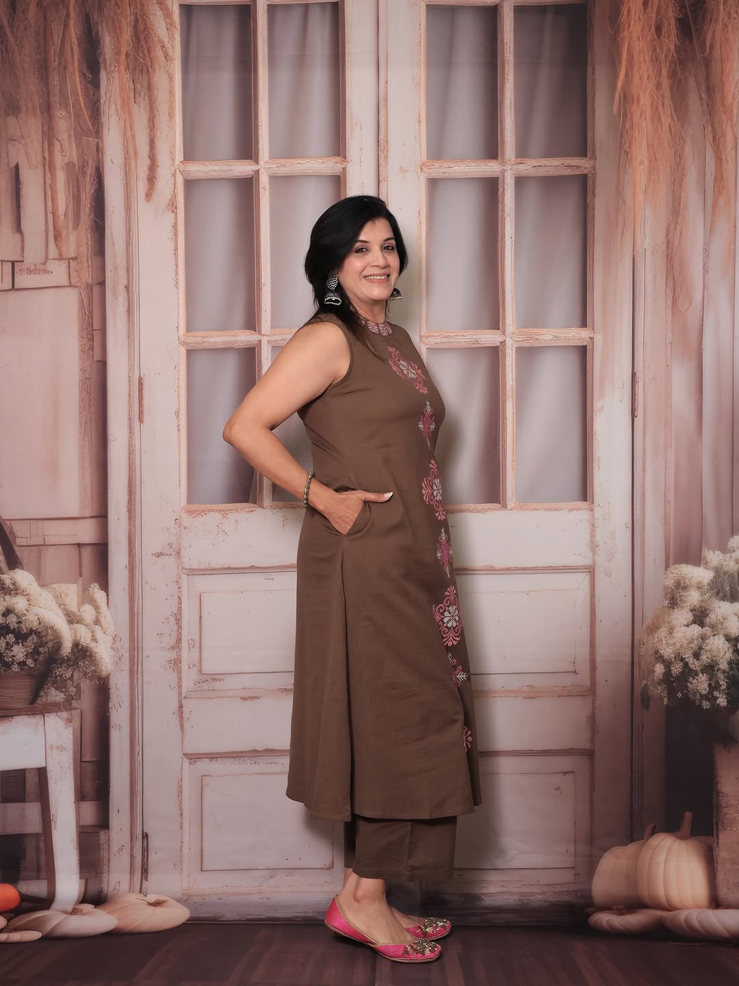 Women's Embroidery Cotton Kurta Palazzo Set – Earthy Brown