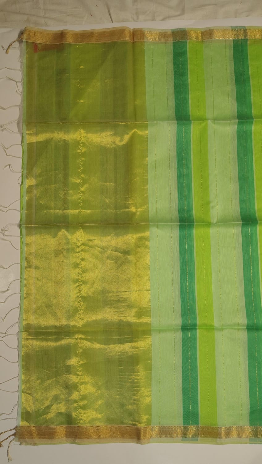 Maheshwari Handloom Silk-Cotton Saree – Mint & Deep Green
