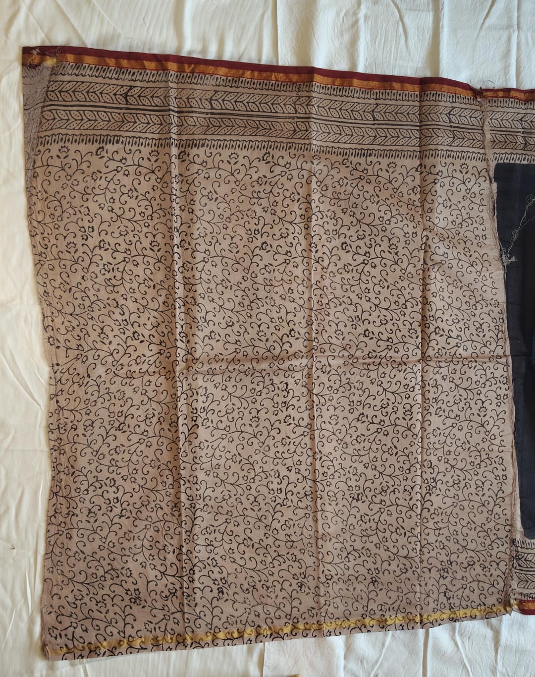 Chanderi Printed Saree – Crimson & Earthy Brown