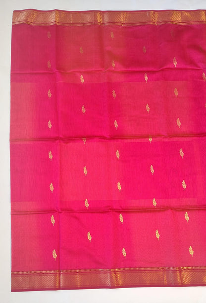 Maheshwari Handloom Silk-Cotton Saree – Crimson Red