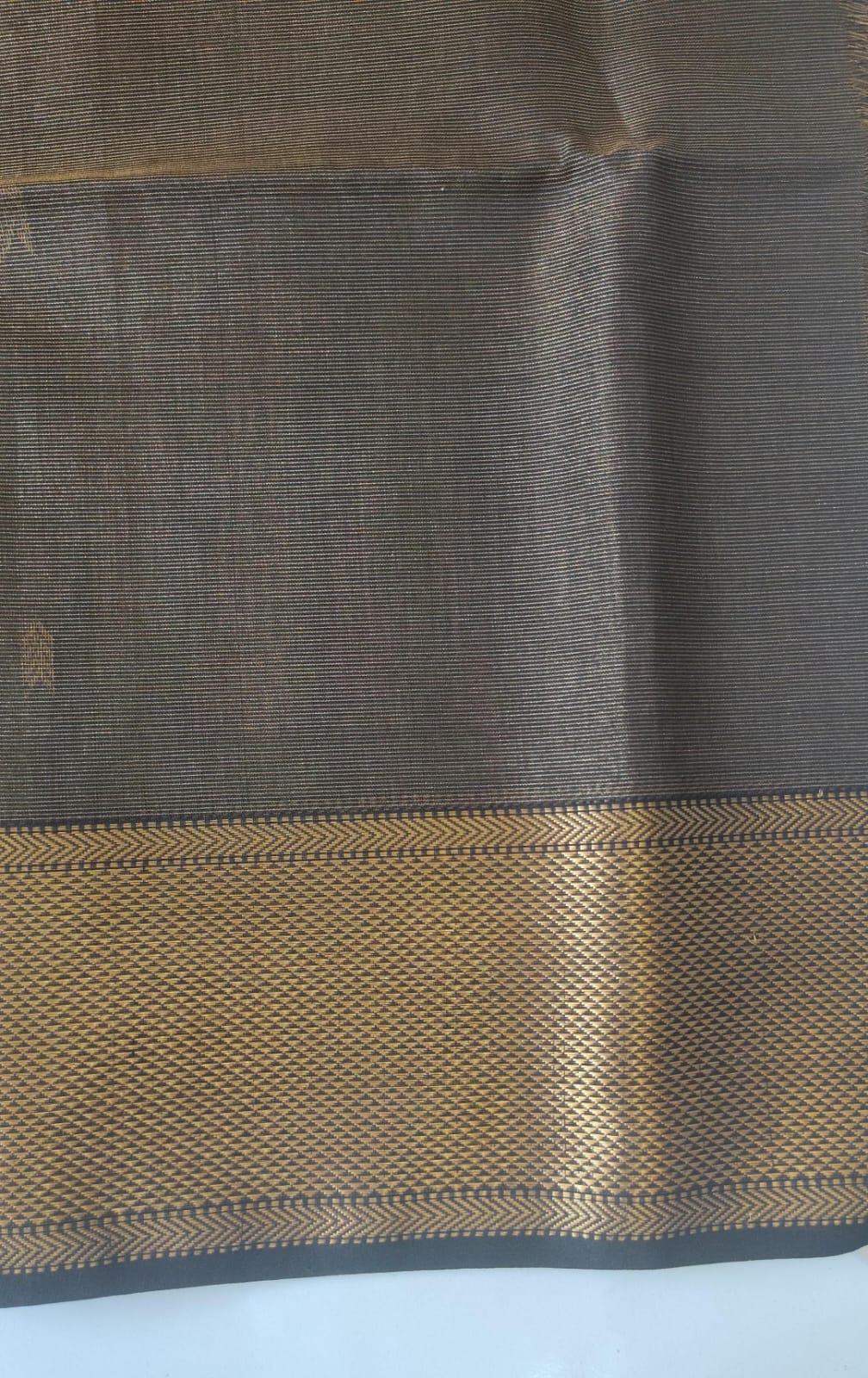 Maheshwari Handloom Silk-Cotton Saree – Earthy Brown