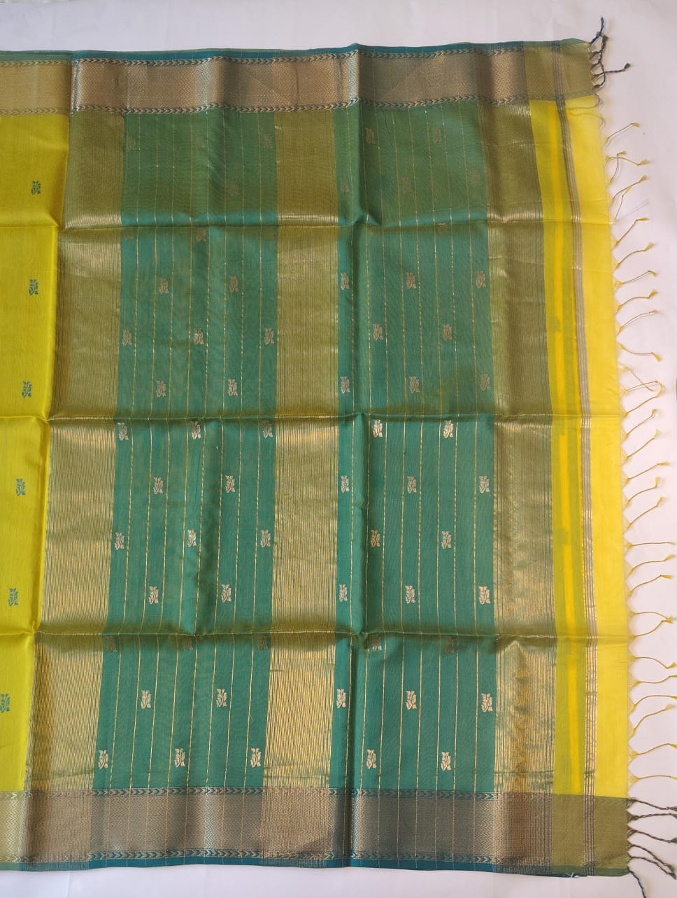Maheshwari Handloom Silk-Cotton Saree – Yellow Green