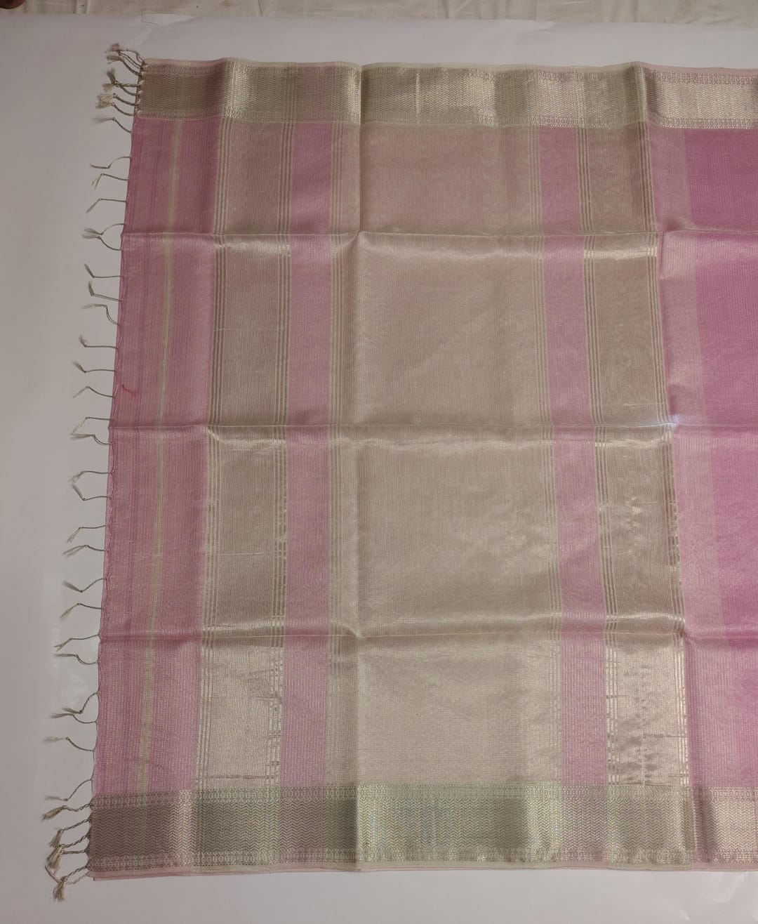 Maheshwari Handloom Silk-Cotton Saree – Vibrant Pink