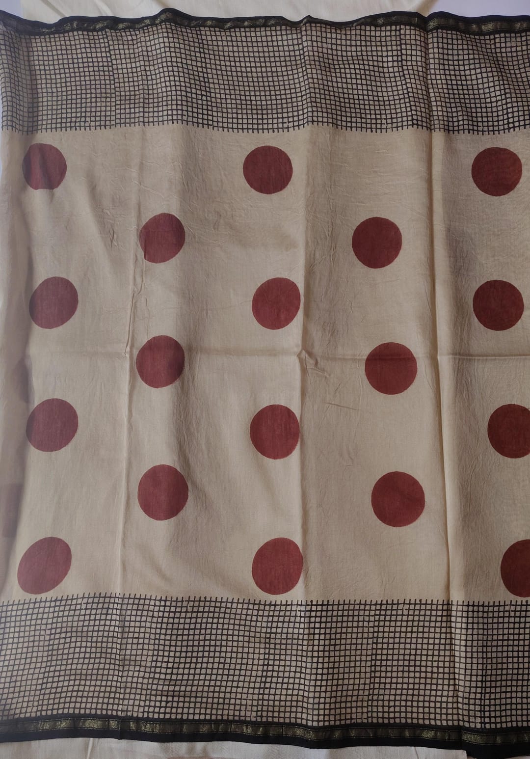 Chanderi Printed Saree – Ivory Noir Polka