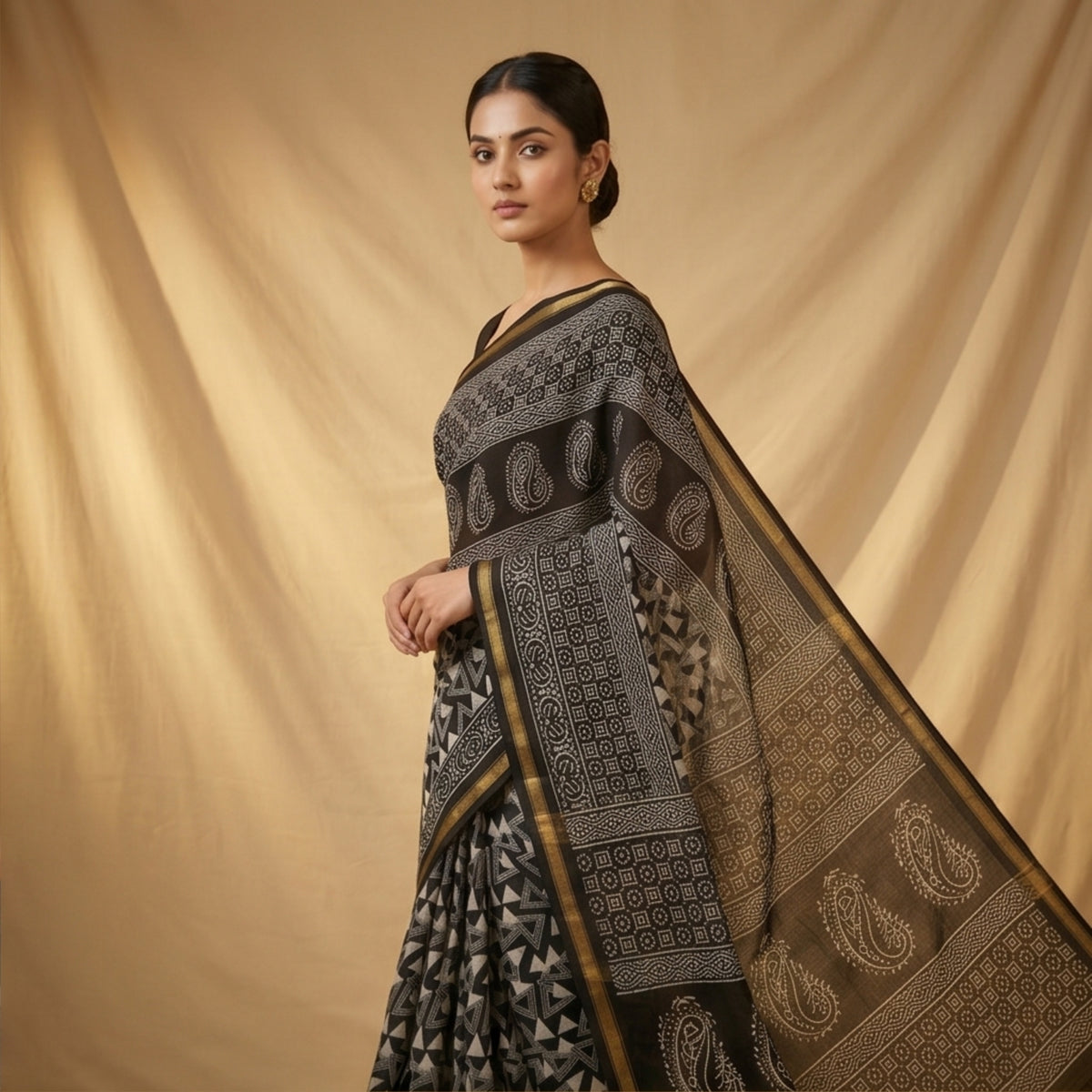 Chanderi Printed Saree – Midnight Black Triangle Print