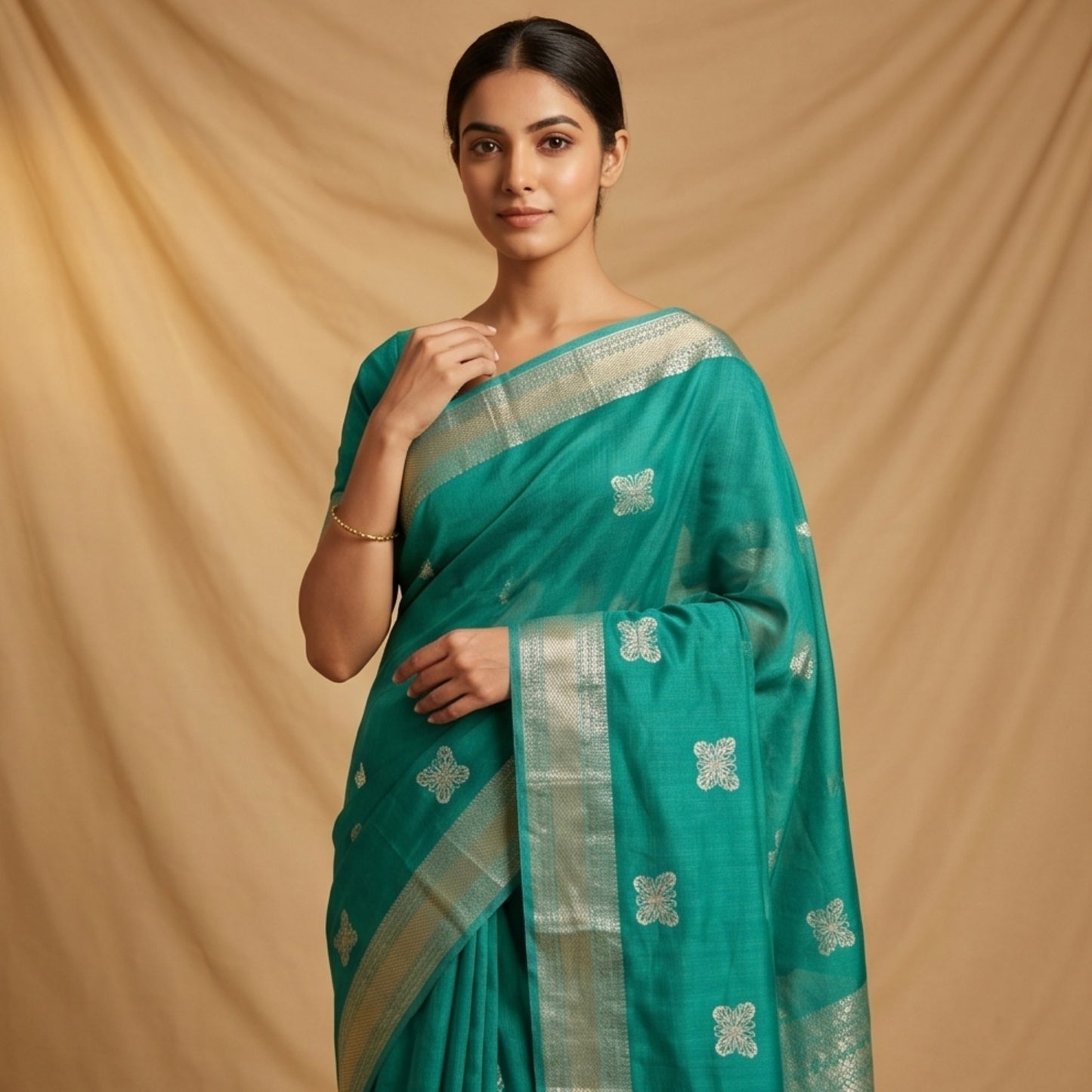 Maheshwari Handloom Silk-Cotton Saree – Emerald Green